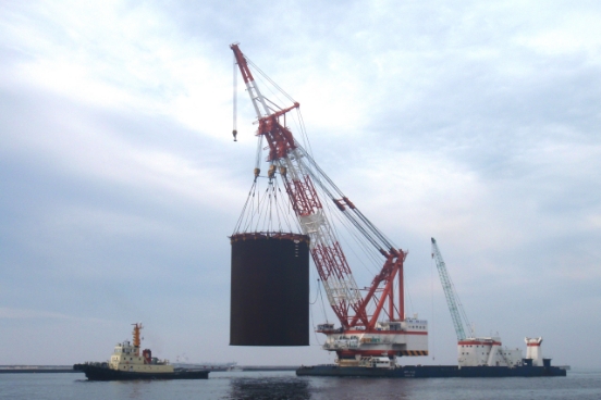 横浜港南本牧地区岸壁（-16m）（耐震）鋼板セル・アーク製作及び築造工事