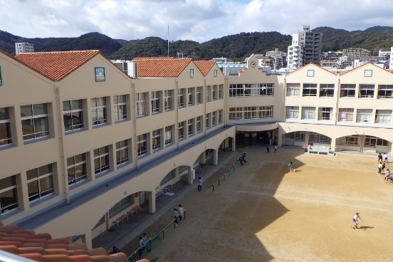 西須磨小学校外壁及び便所改修工事
