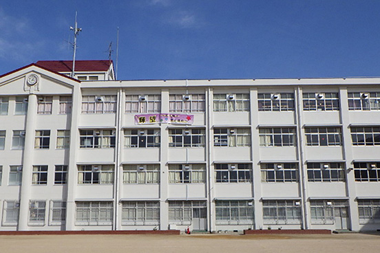 吉田中学校外壁改修他工事